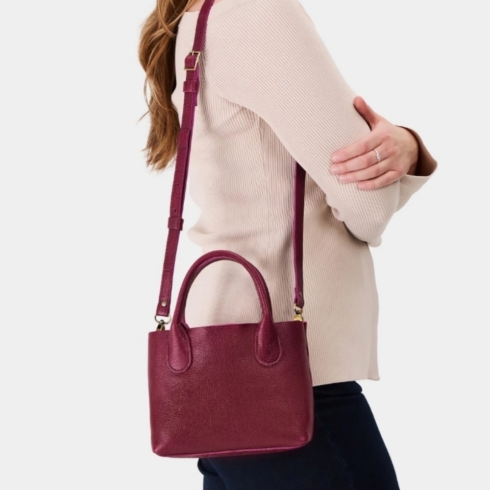 Portland Leather Raindrop Tote Bag – Red Burgundy, Adjustable Crossbody Strap